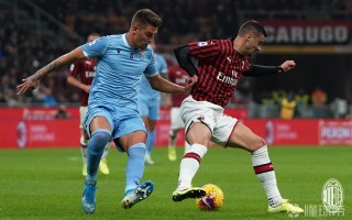 星空体育官网-奥萨苏纳遭逆转负于对手，遗憾敲响警钟