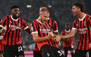 星空体育app-帕尔马主场不敌对手，陷入连败困境