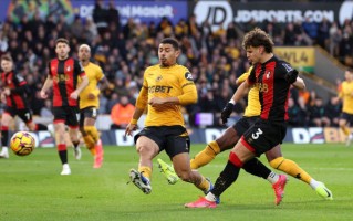 星空体育官方网站-伯恩茅斯客场失利，遭遇连败