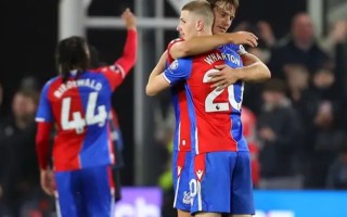 星空体育-曼联主场战胜水晶宫，继续领跑