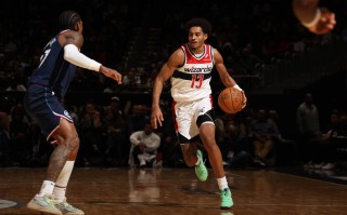 星空体育-奇才队替补球员贡献巨大，帮助球队扩大领先优势