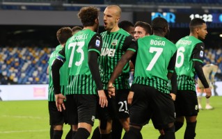 星空体育官网-奥格斯堡胜者为王，战胜黑马球队