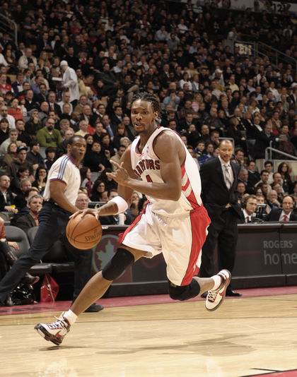 星空体育官方网站-猛龙队集体发力，主帅喜形于色-第1张图片-星空体育官方网站