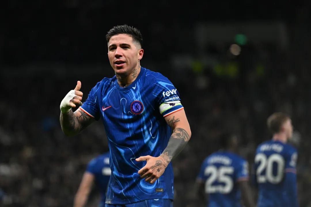 星空体育官网-切尔西全面失守，遭遇逆转击溃-第2张图片-星空体育官方网站