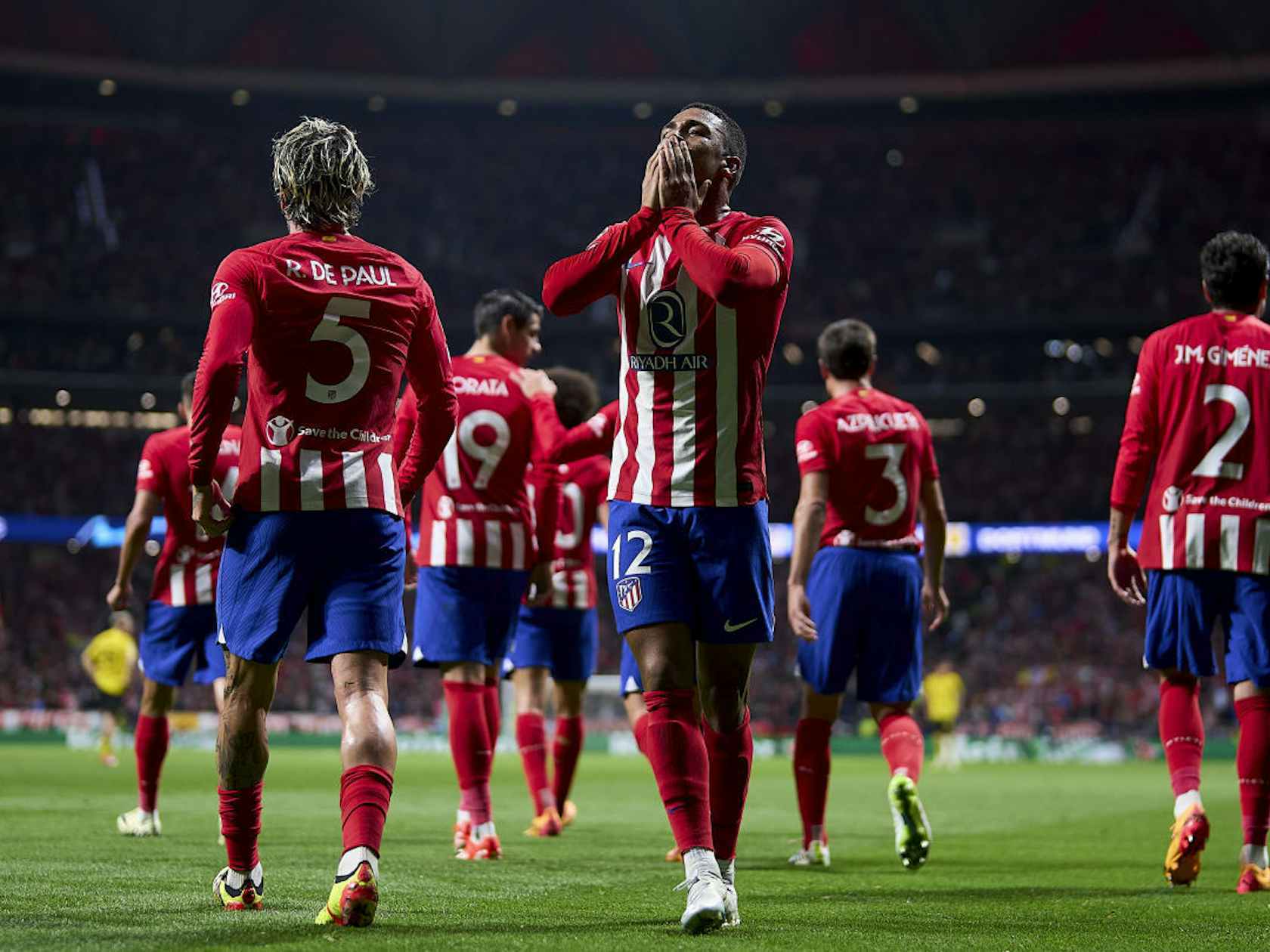 星空体育app-马德里竞技在欧冠中表现出色，创造历史的辉煌记忆-第2张图片-星空体育官方网站