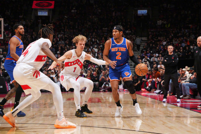 星空体育官网-猛龙主场战胜尼克斯，保持不败记录-第2张图片-星空体育官方网站