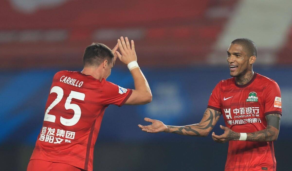 星空体育-河南嵩山龙主场连胜，冲刺前列-第2张图片-星空体育官方网站