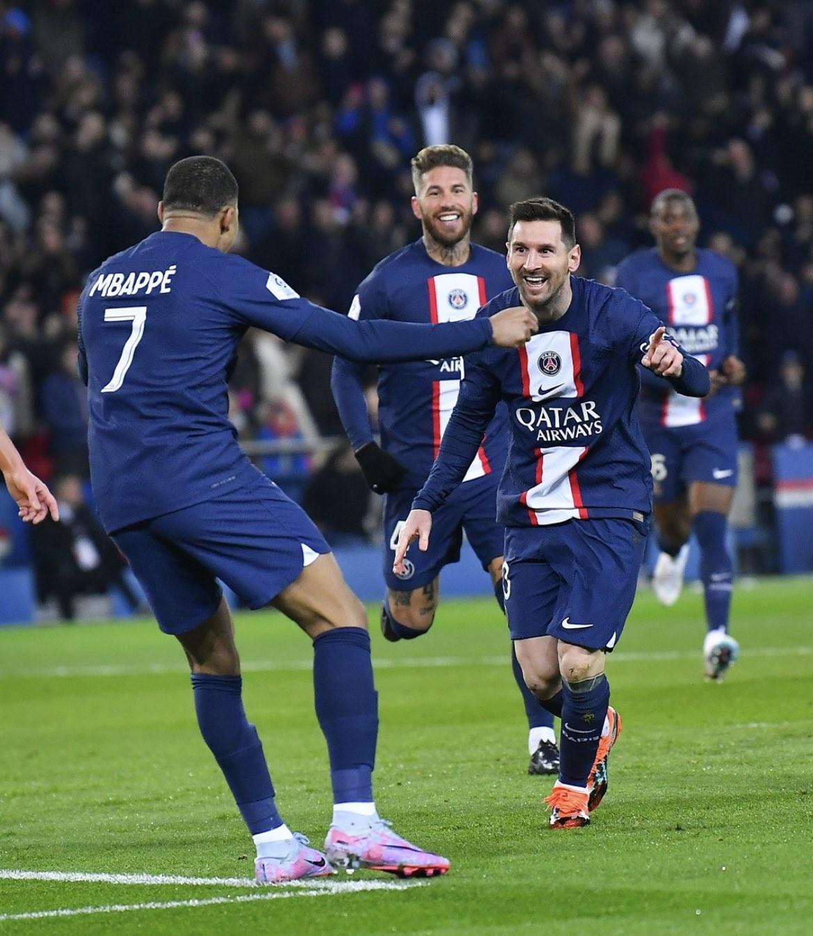 星空体育-梅西连场独中三元，巴黎圣日耳曼实力无人可敌-第1张图片-星空体育官方网站