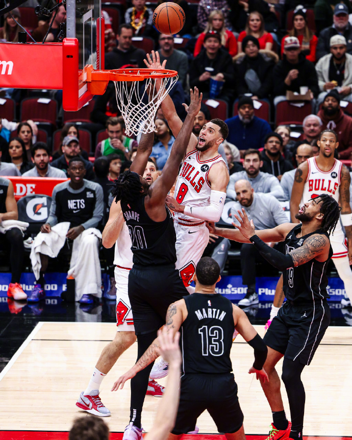 星空体育官网入口-精彩对决呈现，篮网与公牛高能对抗-第1张图片-星空体育官方网站