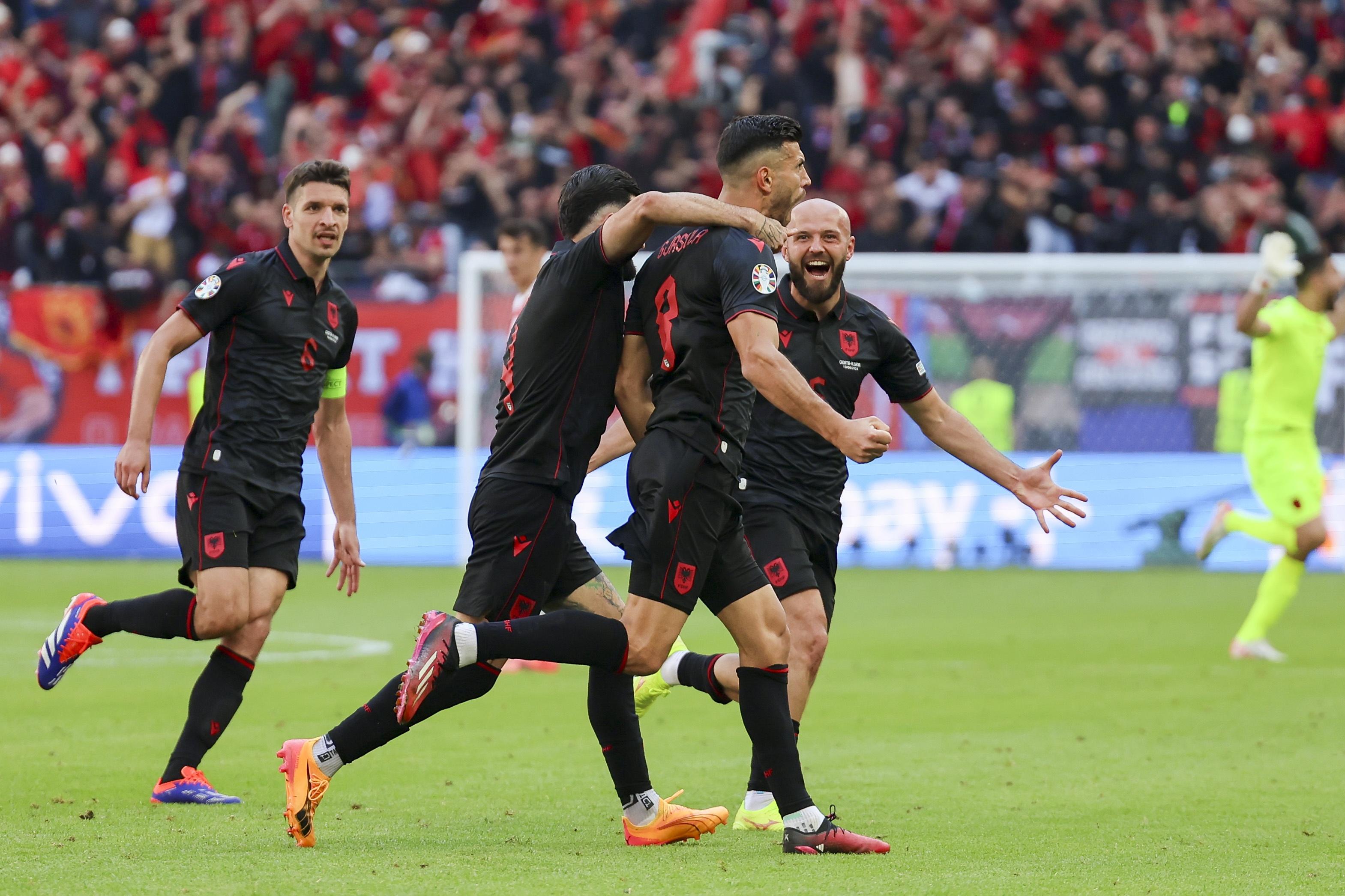 星空体育app-阿尔巴尼亚队在比赛中绝地逆转-第2张图片-星空体育官方网站