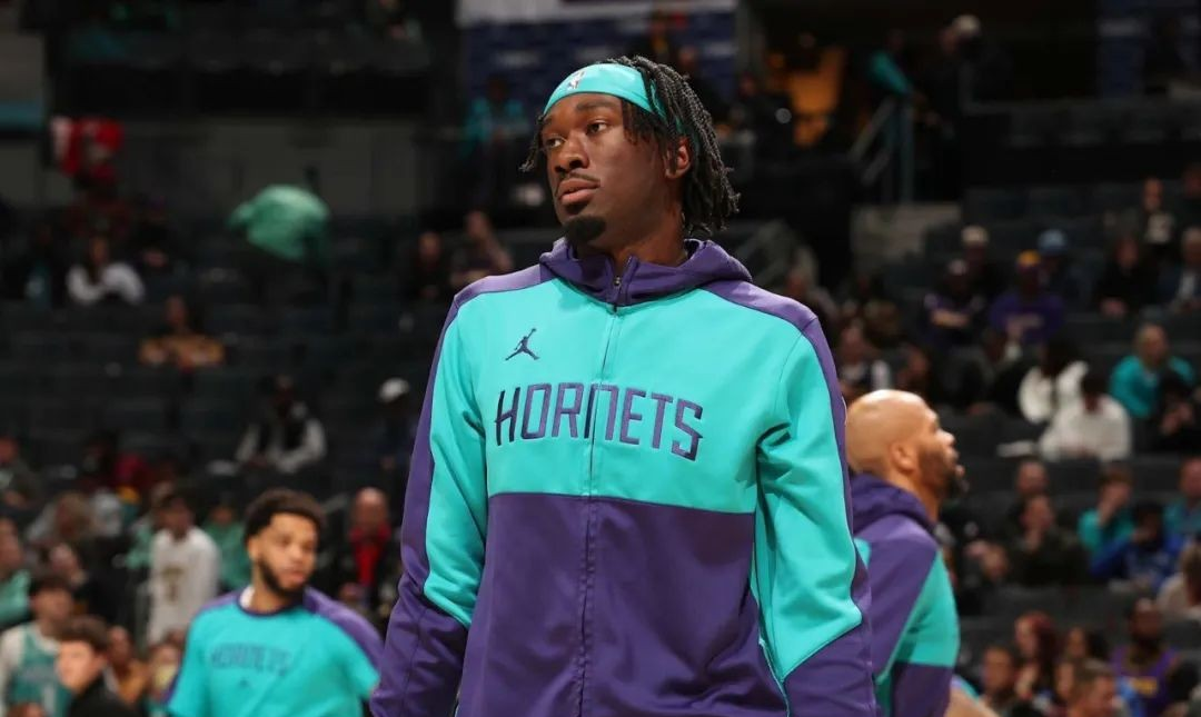 星空体育官方网站-黄蜂队交易风波，现任总经理接受采访-第2张图片-星空体育官方网站