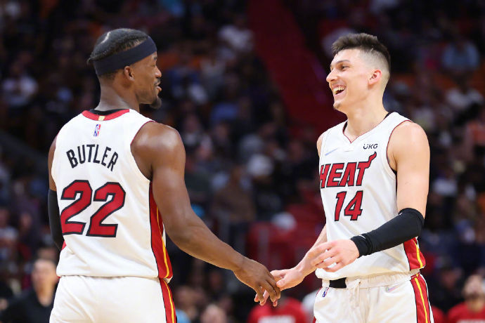 星空体育app-热火主场大胜黄蜂，登顶东部九连胜-第2张图片-星空体育官方网站