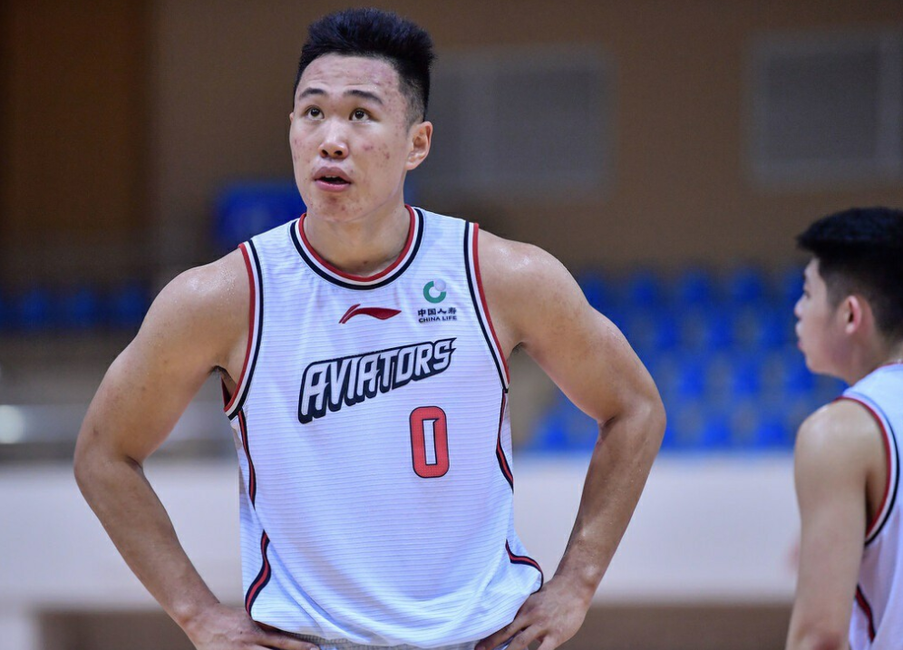 星空体育官方网站-街头纷扰！非洲杯篮球决赛现场爆发冲突事件-第1张图片-星空体育官方网站